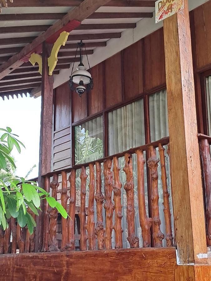 Diana'S Homestay Banyuwangi  Exterior photo